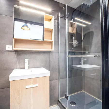 Apartment Le Petit Macaron Industriel Hyper Centre 5min Place Stan Insolites *